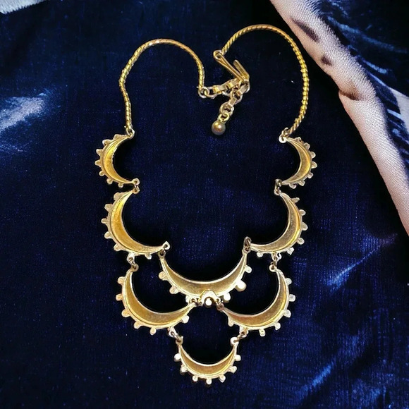 Vintage Jewelry - Vintage Crescent Moon Gold Tone Bib Necklace